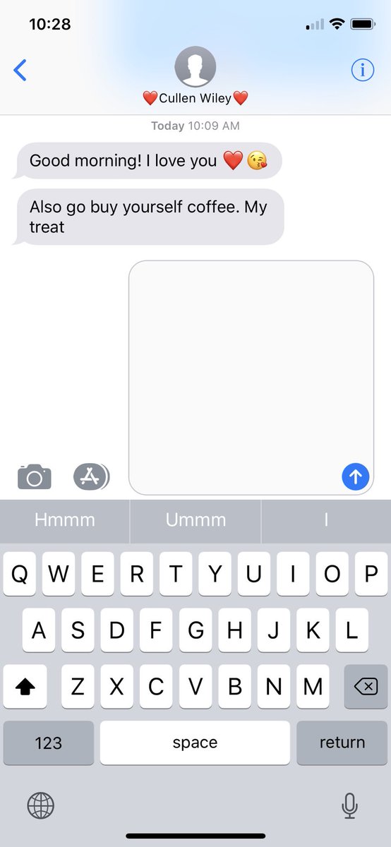 dallisvotava's tweet photo. I woke up to this this morning! I’d like to know how I got the sweetest boyfriend in the entire world! Even from 435 miles away he’s still so good to me! ❤️😘 @CulDaddy https://t.co/8mfIIwwjVl
