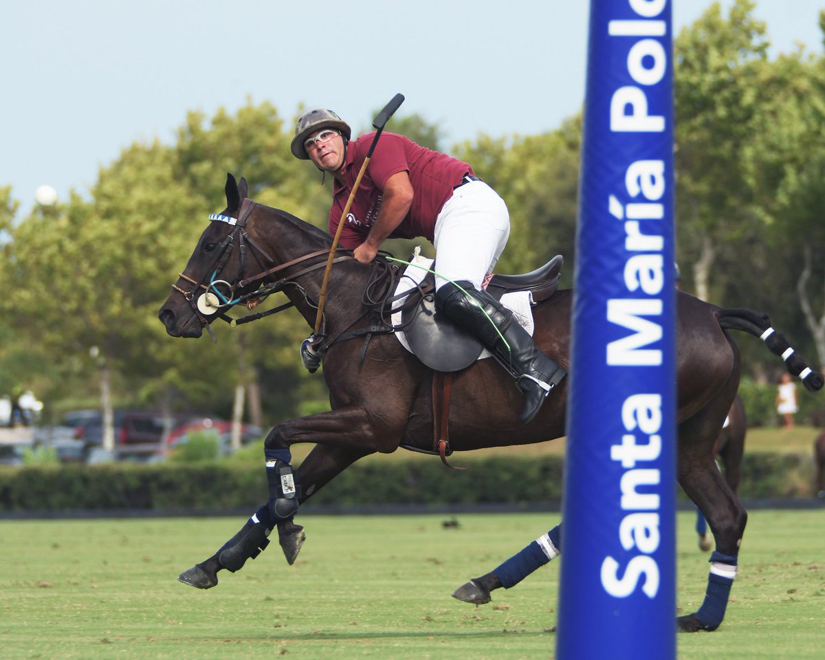 TorneoIntPol_EN's tweet photo. #torneointerpolo
August 2018 → 47 Torneo Internacional de Polo.
For fixtures and results always check @ChukkerApp
https://t.co/8aiW0ulmca   @SantaMariaPoloC
#sotogrande   #horse   #polo4thepeople
 Photo: #snoopypolo https://t.co/DUpyuQVaE1