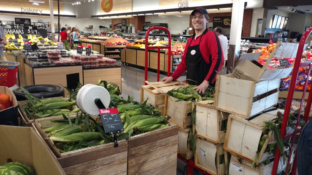 troutslayer1448's tweet photo. Lino Lakes has Corn and it's delicious! https://t.co/YVPr5ZQ0Xd