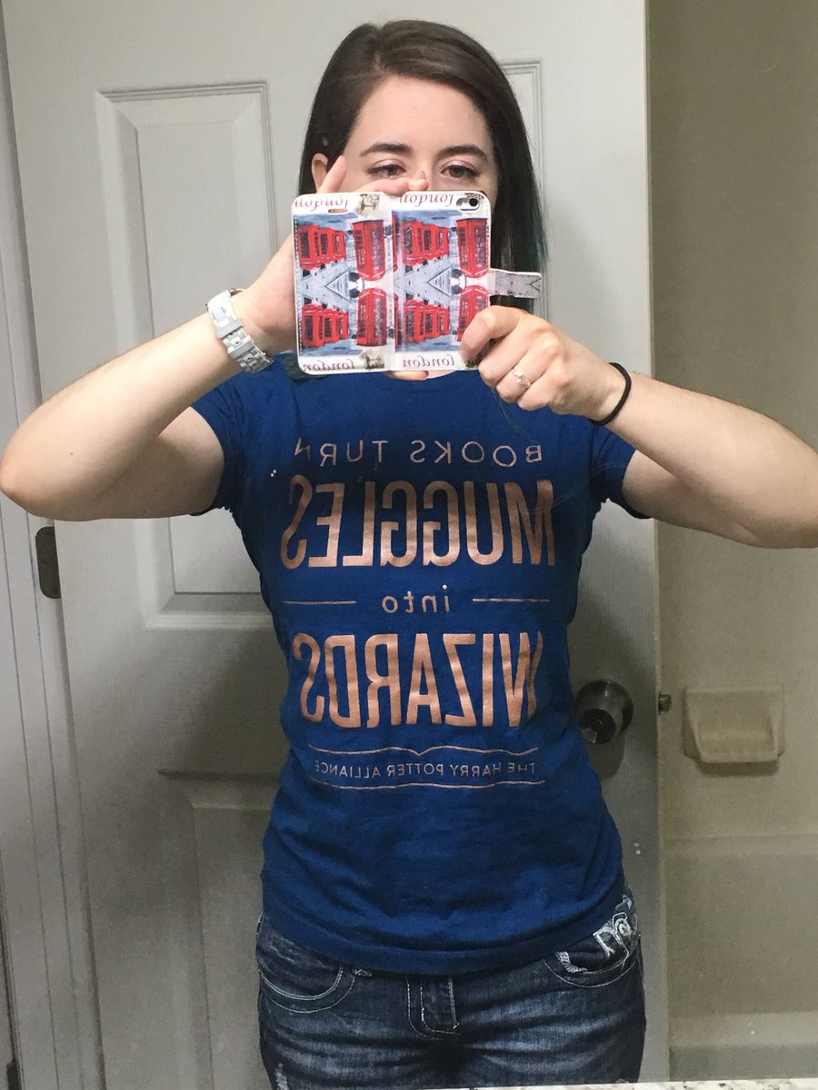 whitneysnook's tweet photo. Today’s #casualfriday tee from @OutofPrintTees #bookmagic #harrypotter #clawlife #ravenclaw https://t.co/GcJYedWJ3Q