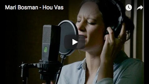 maribosman's tweet photo. Ek dra hierdie musiekvideo op aan....JOU.  

SHARE asb vriende! En tag iemand wat 'n positiewe boodskap nodig het vandag..

#rooiwynrock #houvas

https://t.co/sGnfoePkfY https://t.co/v1vlp0c8Be