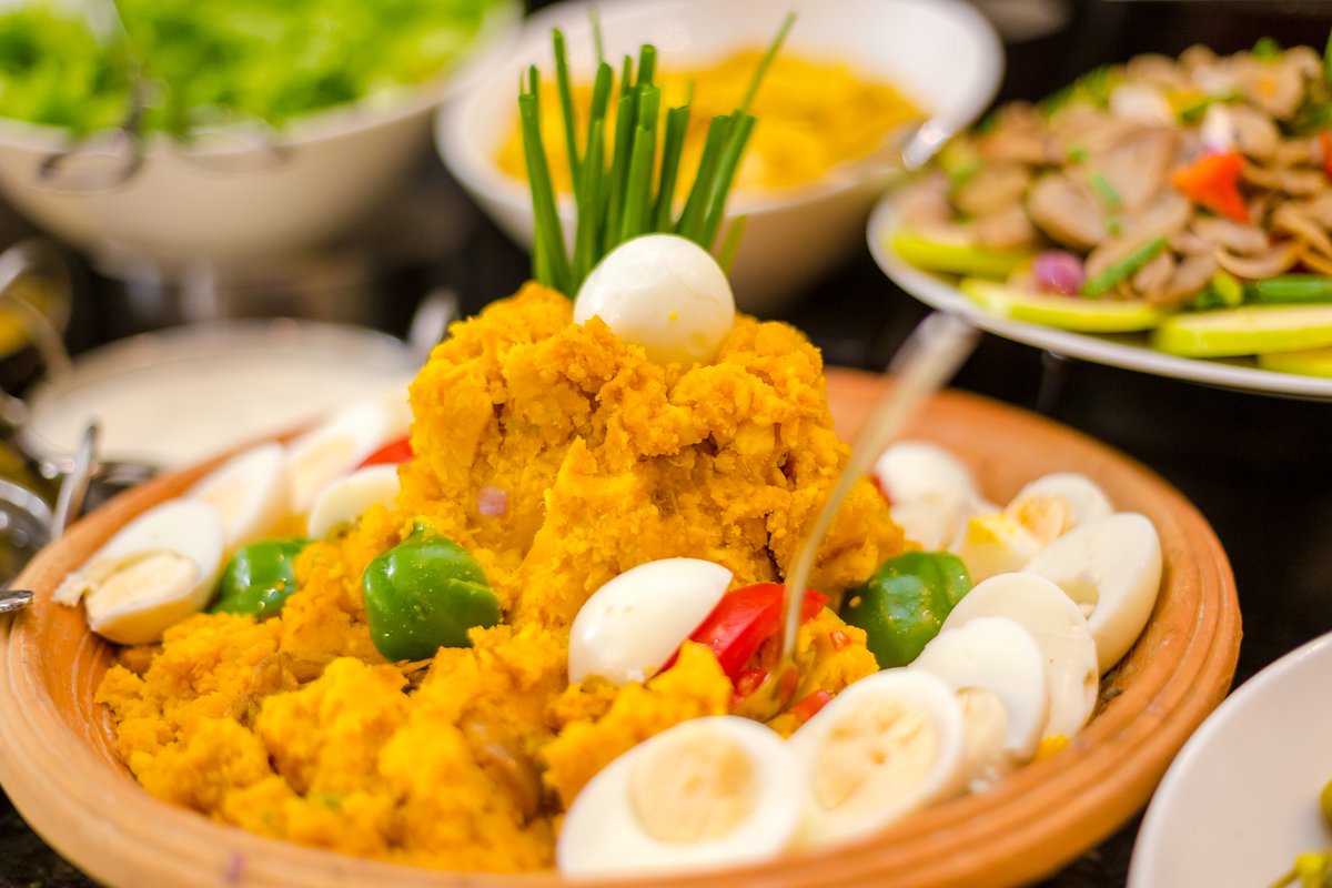 African Regent Hotel The Famous African Regent ɛtɔ Featuring At Our Au Day Buffet Africanregenthotel Luxury Comfort Africaday Auday Afropolitan T Co Wsazxlorah