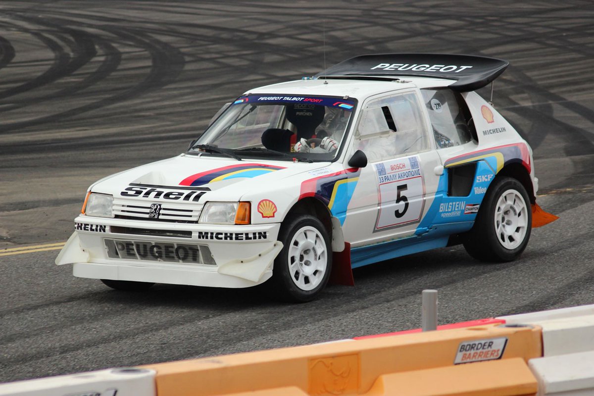 VCC gear no.6
•
Ekibin yeni üyesi, bu sefer <a href="/soulriderfw/">Soulrider Frameworks</a>'ün elinden. 1986 Peugeot 205T16 GroupB renklerinde, #columbuslife borular kullanılarak tasarlandı.