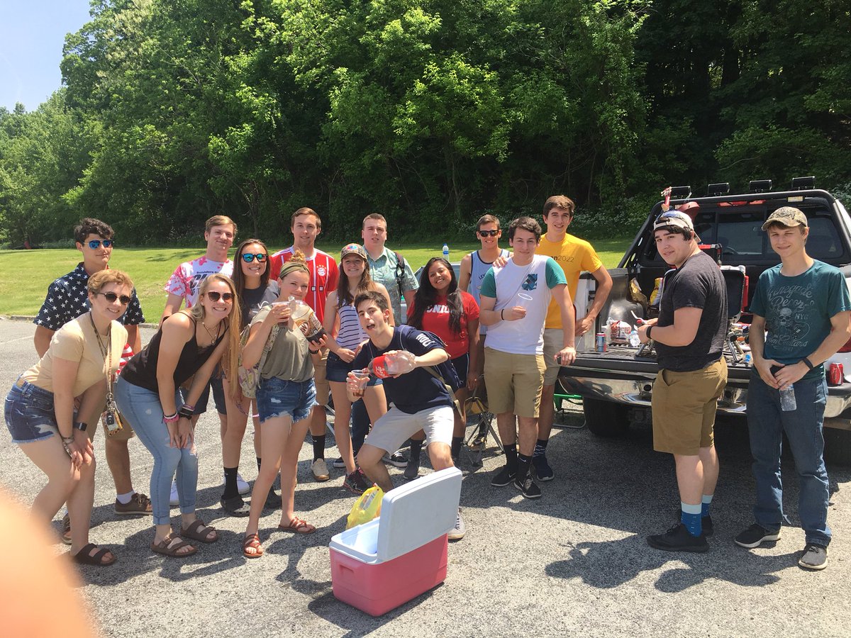1/2 day and seniors are grilling some burgers in the lot. #seaternation