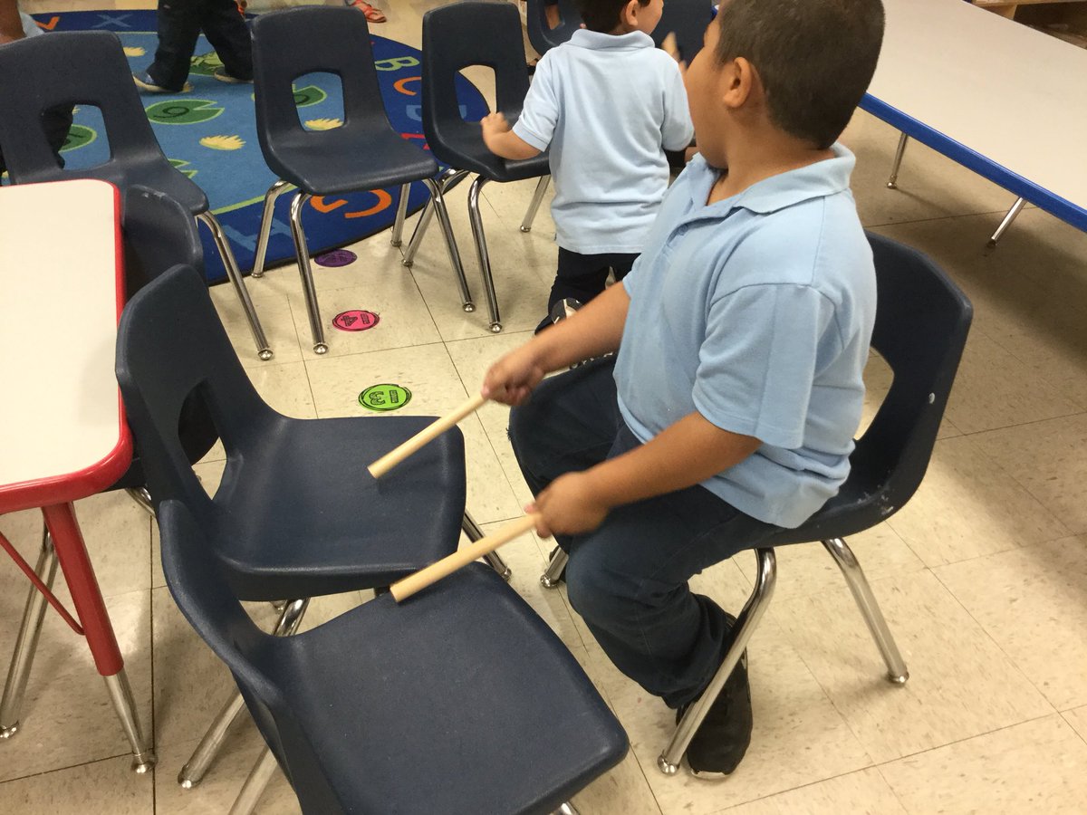 JacksontheTeach's tweet photo. Impromptu jam out session during large group time. We had singers, dancers,and musicians work together to put on a show. #studentledlearning #nisdppcd @NISDPassmore https://t.co/bu6SYv85Wu