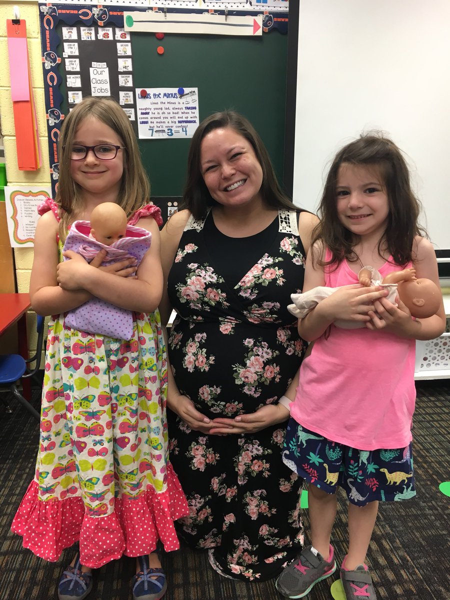BrouwerHour's tweet photo. T is dress like your teacher! #ABCcountdown https://t.co/1I06uUsbBE