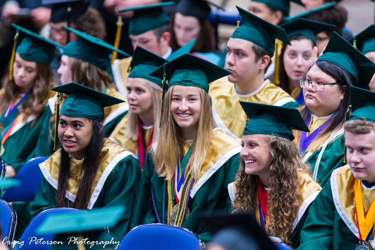cspeters68's tweet photo. Kennedy Graduation Pics link is below @CRCougars @jfk_classof2018 

https://t.co/Tx3FmUVF5C https://t.co/d2G5TlVn2l