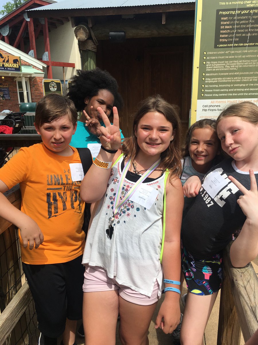 Fun at the zoo! #lwlastfriday