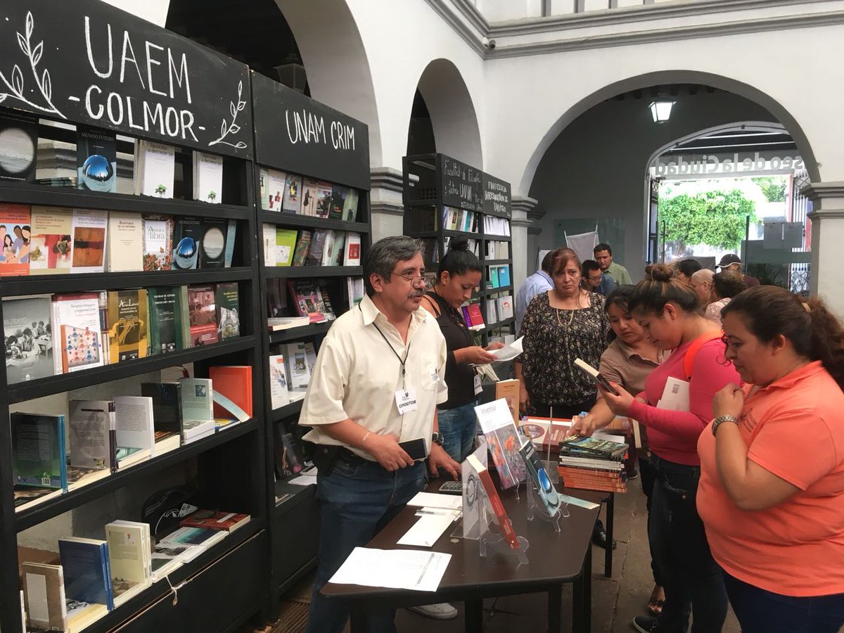 EdicionesUAEM's tweet photo. Les compartimos algunas imágenes de las actividades de ayer en la #FILC2018
#UAEM #Morelos #PresenciaEditorial #EdicionesUAEM https://t.co/wWermZtwhj