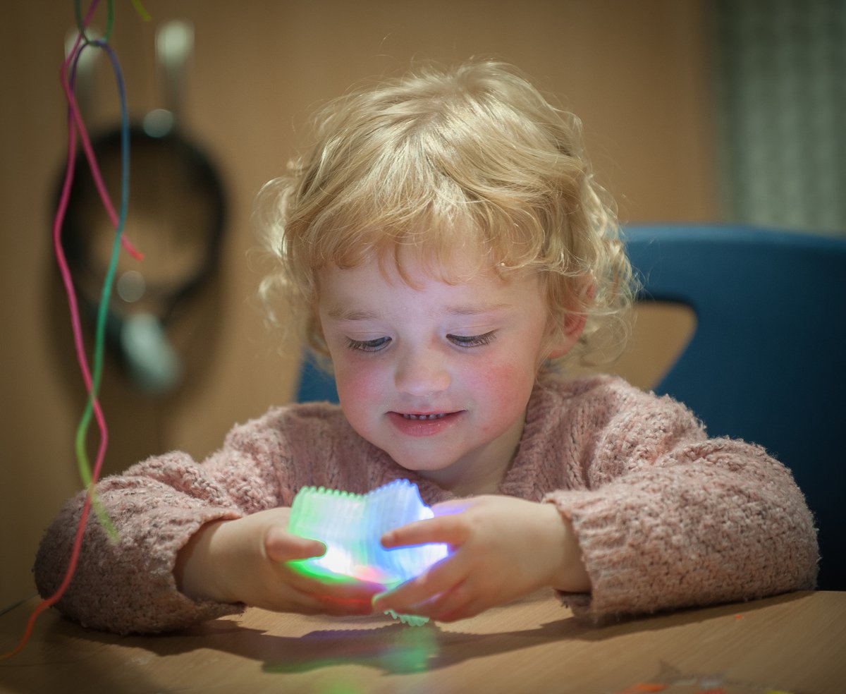 jodrellbank's tweet photo. Half Term starts tomorrow! Visit the Discovery Centre for @amazedbyscience. There's plenty to explore including #OperationEarth activities, beekeeping demonstrations, live science shows, telescope walking tours and lots more! See you soon... https://t.co/Lz1LbTDHlF https://t.co/cNtdqPuMyg