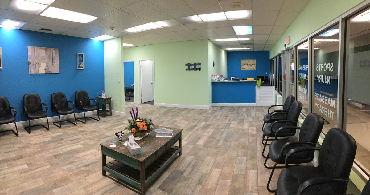 TeachoutChiro's tweet photo. Pics our our office! Call today to make an appointment!!
#chiropractor #chiropractic #getadjusted #wellness #massagetherapy #bodycompositionanalysis https://t.co/wkBC2bwhkL