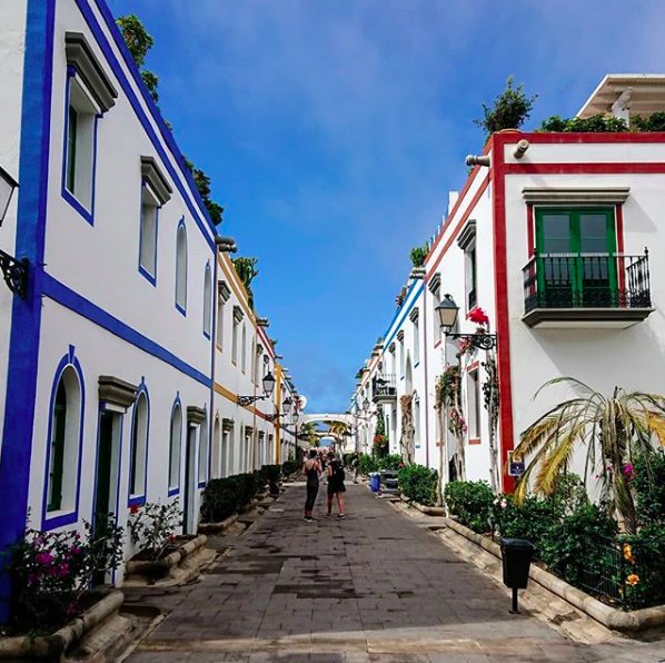 GoBewander's tweet image. Beautiful buildings in Puerto de Mogan, Canary Islands! Great photo from @ live1960! — Use the tag #Bewander to have your travel photos featured!