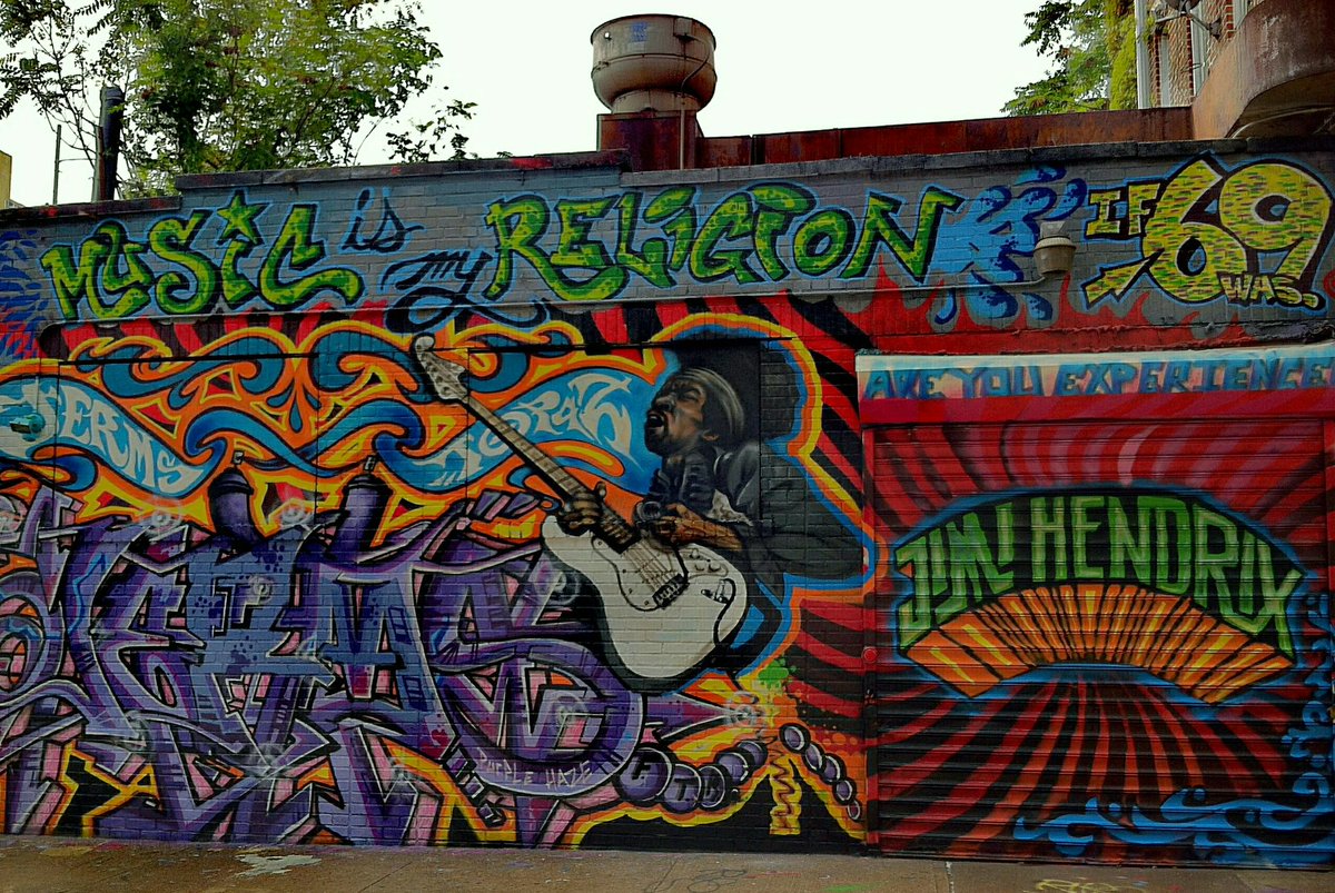 HeadbangerBeats's tweet photo. Music is my religion... #FridayFact #fivepointz #5pointz #JimiHendrix #FlashbackFriday #musicismylife #musicismyreligion #lic #queens #jerms #topaz #streetart #graffitiart #graffiti #MusicIsLife https://t.co/nJbgkUKPId