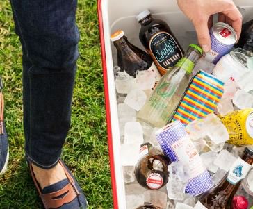 Planning a backyard barbecue or just relaxing after work? Esquire agrees that <a href="/enjoyPampelonne/">PAMPELONNE</a> has the most refreshing cocktails in a can to celebrate National Wine Day!
esquire.com/food-drink/a19…