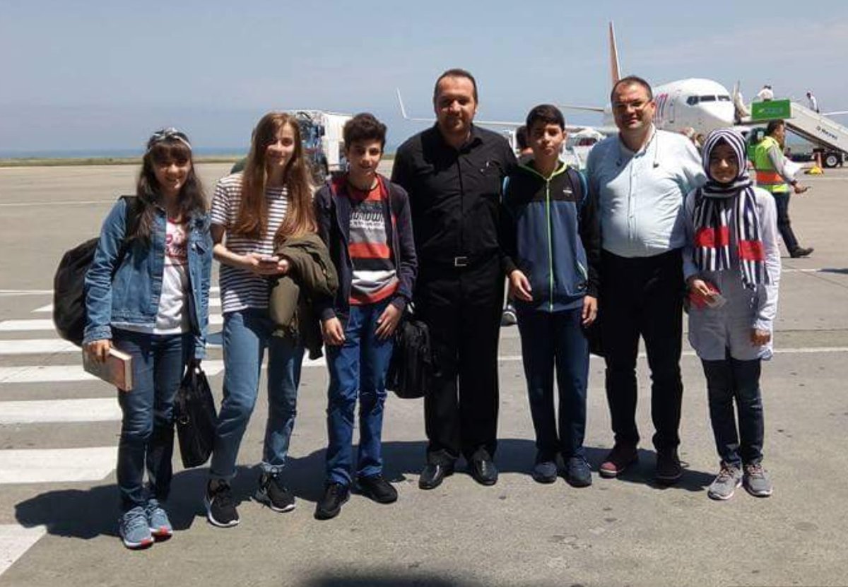 Trabzon bilgisayar bilimleri ve kodlama eğitimi merkezine devam eden öğrencilerimiz (KOD YILDIZLARI takımı), WRO 2018 Dünya robot olimpiyatı Türkiye turnuvası için  İzmir e gidiyor.