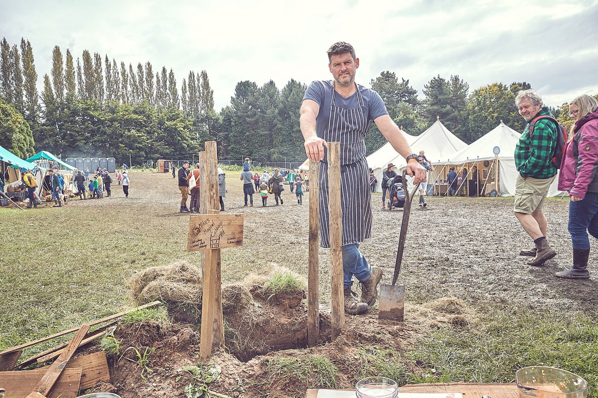 TheGoodLifeExp's tweet photo. ONLY 2 tickets left for @mikekeencooks Nose to Tail 2 Part TGLE workshop!
BOOK HERE >> https://t.co/Flpg1xqlpy
#goodlifeexp #nosetotail #foodworkshops
Photo: @WithLoveProject https://t.co/IHthwtntZQ