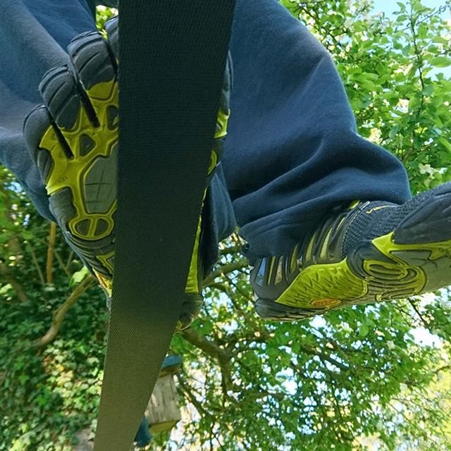 eXperienceyourp's tweet photo. #slackline rulez
#expyp #experienceyourbootcamp #experienceyourpower #slackliner #fitness #fitnessmotivation #fitnesstrainer #personaltrainer #kaischultka #kai #slacken #slack #outdoor #natur #tree #wiese #bäume #sport #trendsport #trend #slacker #slacking https://t.co/ow4bMb3Kkv