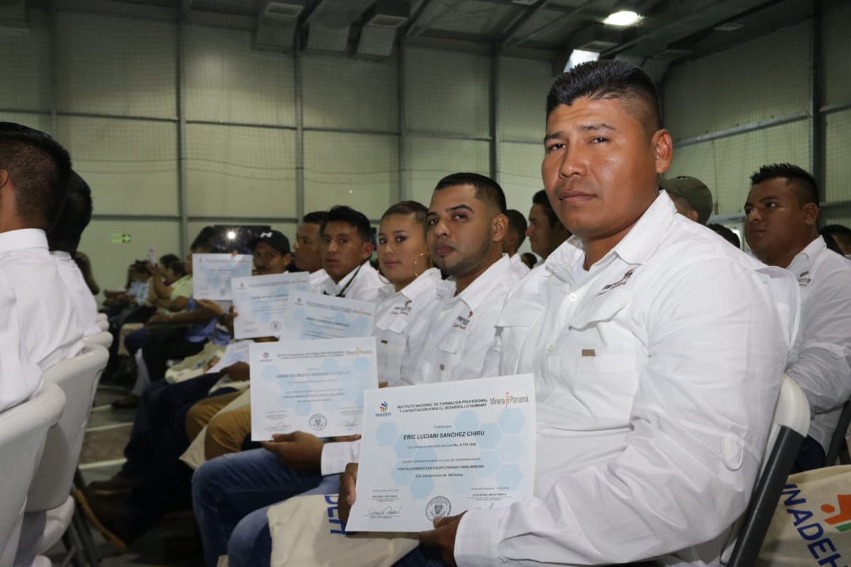 sriveravalencia's tweet image. La Formación Profesional clave para el desarrollo del país, baja índices de informalidad, capacita a los que no estudian, ni trabajan, el desarrollo del talento humano es prioridad en gobierno de @jcvarela #unmejorinadeh