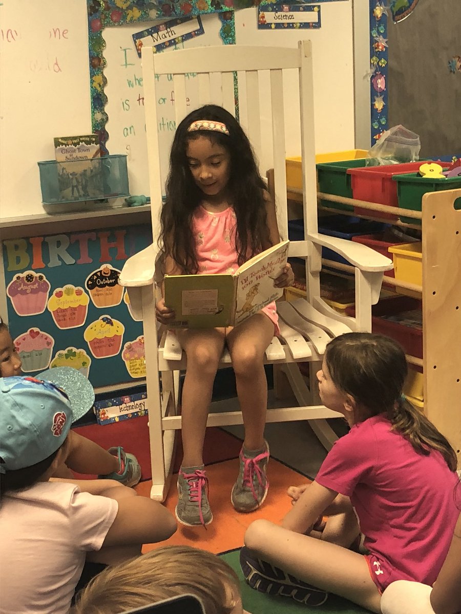 jenny_krush's tweet photo. Word webs with adjectives and reading for our student of the day. Her classmates agree- Jacky is kindhearted. @Hillcrest_BCPS https://t.co/ibnUs6EcJy