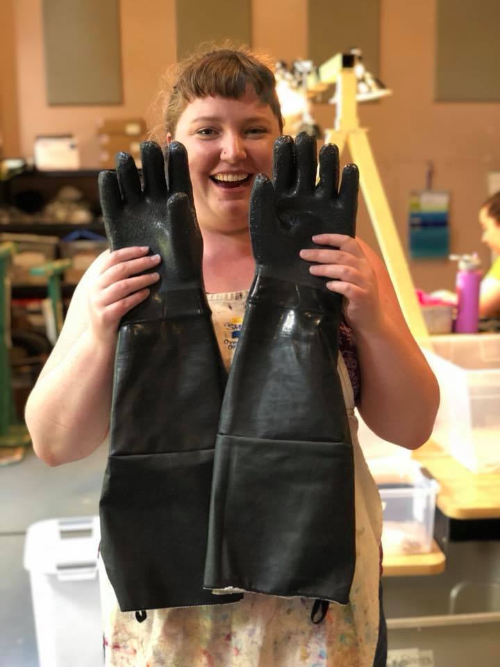 COShakes's tweet photo. Every day sheโs dyeinโ! Costume Crafts Assistant Anneke Ciup brings out the big gloves to get just the right color. ๐
#dyeingaintsobad #biggloves #justright #summershakespeare https://t.co/8Oxg87gCBC