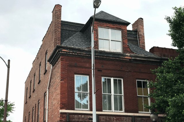 dutchtownstl's tweet photo. May is #PreservationMonth, so we took a look back at some of Dutchtown's past @landmarks_stl Most Enhanced Award winners: https://t.co/NS8Wb6wPu0 https://t.co/Kka4IrAWVP