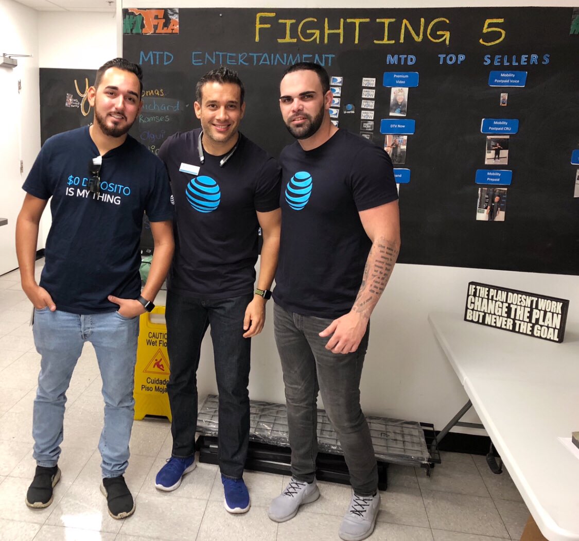 Lincoln_store's tweet image. 20 CRUs DEAL CLOSED PUTTING US AT 40 THIS MONTH!!!! Killing the game!! 🔥🔥🔥 #MiamiDistrubance #SazonCompleto #WorldDomimation