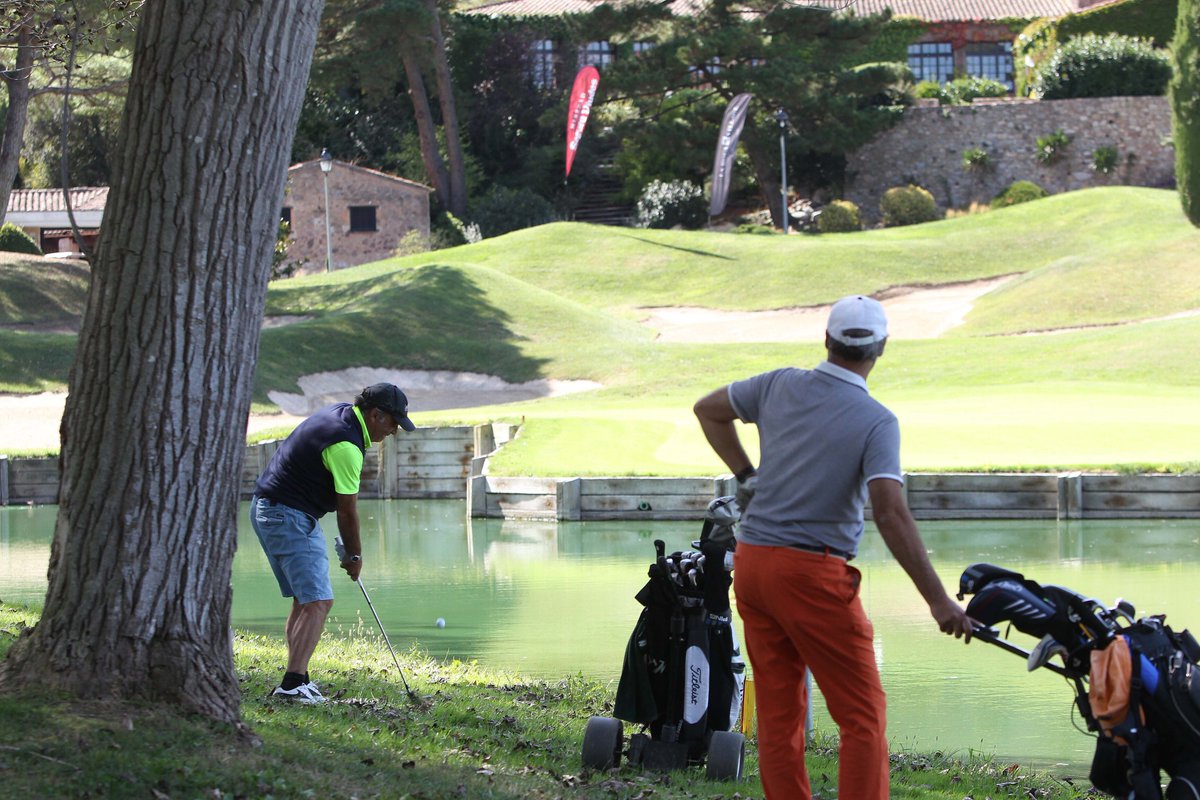Federació Catalana de Golf (@fcatgolf) on Twitter photo <a href="/GolfVallromanes/">CG Vallromanes</a> acull el Campionat Interclubs Sènior de Catalunya de la <a href="/fcatgolf/">Federació Catalana de Golf</a>, que es decidirà el cap de setmana, amb nou equips participants. Molta sort a tots a <a href="/GolfVallromanes/">CG Vallromanes</a>!
catgolf.com/Actualidad/Vis… <a href="/GolfVallromanes/">CG Vallromanes</a> acull el Campionat Interclubs Sènior de Catalunya de la <a href="/fcatgolf/">Federació Catalana de Golf</a>, que es decidirà el cap de setmana, amb nou equips participants. Molta sort a tots a <a href="/GolfVallromanes/">CG Vallromanes</a>!
catgolf.com/Actualidad/Vis…
