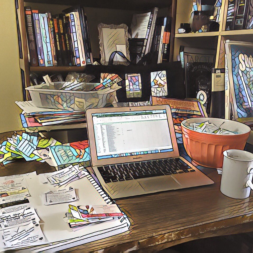mjanecolette's tweet photo. Today I’m doing #RT18 clean up! Going my through my raffle basket entries, business cards, SWAG, making lists... wondering WHY you and I didn’t find each other in the crowd?? Next year in NOLA at #blcon19 right? #writertribe #readertribe #booklovers https://t.co/F0LgGbsBQx