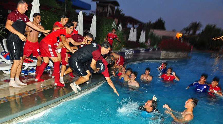 Güzel insanlarla,güzel günlere 🏆 #gülmeyihakedenler