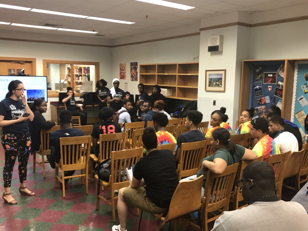 alishama's tweet photo. Students leaders supporting student leadership @ the 2nd Annual New Visions Charter High School Student Leadership Conference. Students sharing ideas & strategies on increasing student voice in our schools. #NVCHS #newvisions https://t.co/76Eo578XNW