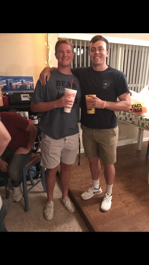 GarrettUhl's tweet image. Hbd 7’2” griff graff #gbaby #nottrash #6” 🤯😘