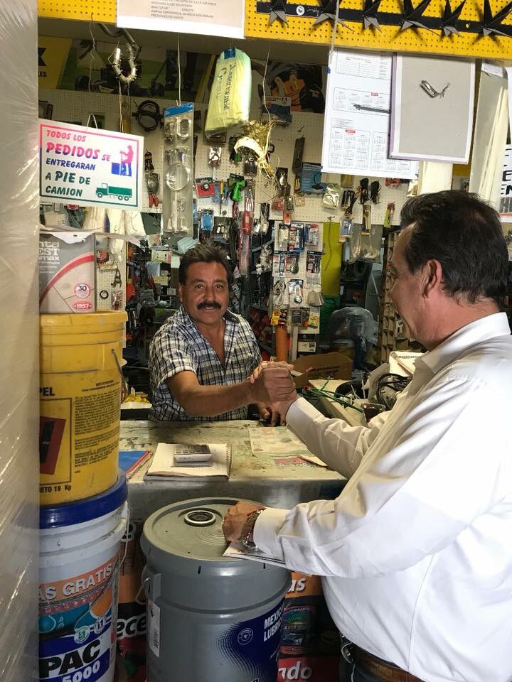 F_DeLasFuentes's tweet photo. Los Coahuilenses somos gente de trabajo y muy responsables, no esperamos que las soluciones nos caigan del cielo; con trabajo y esfuerzo lo hacemos posible. #FernandoLoHacePosible. Dip. Federal D7  #7x7 https://t.co/oMcjSB6lO4