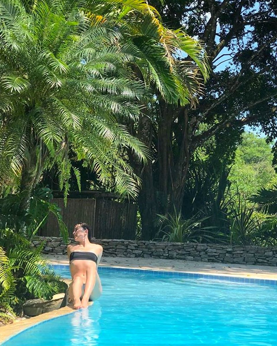 CopalTreeLodge's tweet image. Just because we're tucked away in a lush jungle doesn't mean we can't be a poolside paradise too 🌴
📸: @maddiekate303 
#jungle resort #poolside #luxuryresort #paradise #TGIF