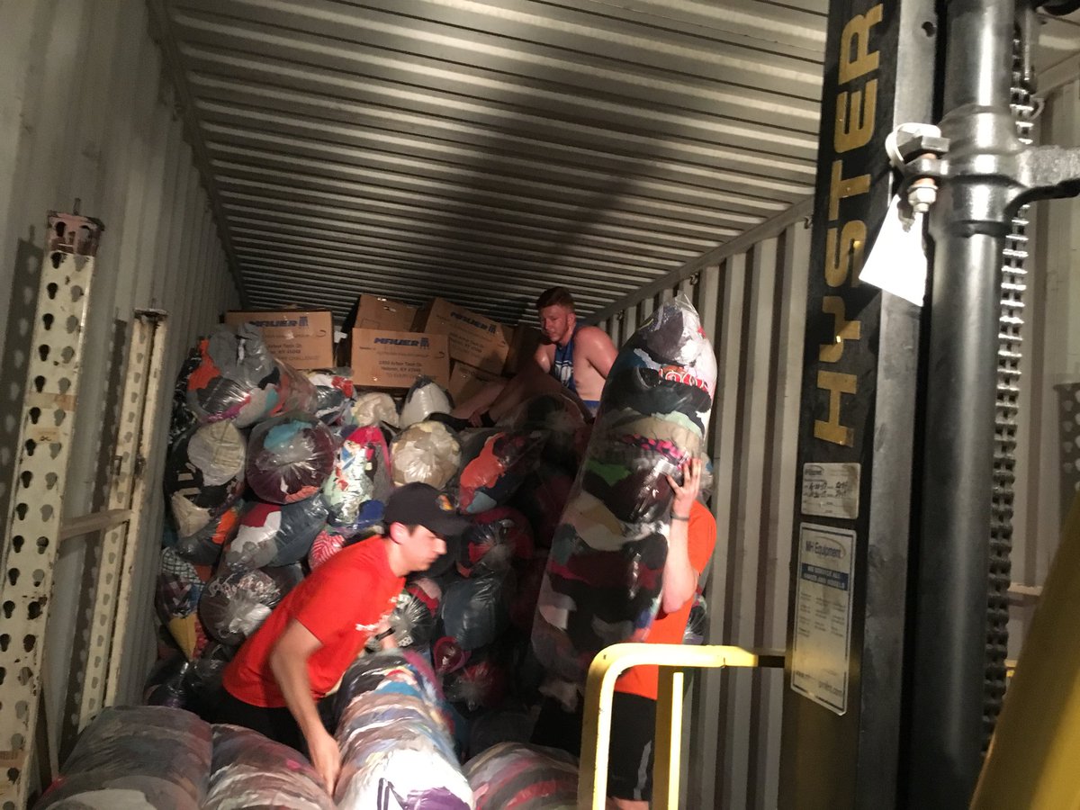MasterProvision's tweet photo. A few of MP’s hard working team members (Jeff Schaaf, Guy Domec, @TheFrey21) &amp; some pretty awesome @YoungLifeNKY Leaders @Big_Red_Wilson,and @ZDCatalano )put hours of sweat and muscle into loading much needed clothes and books into a container that will be soon heading to Kosova! https://t.co/0mCFHAIl07