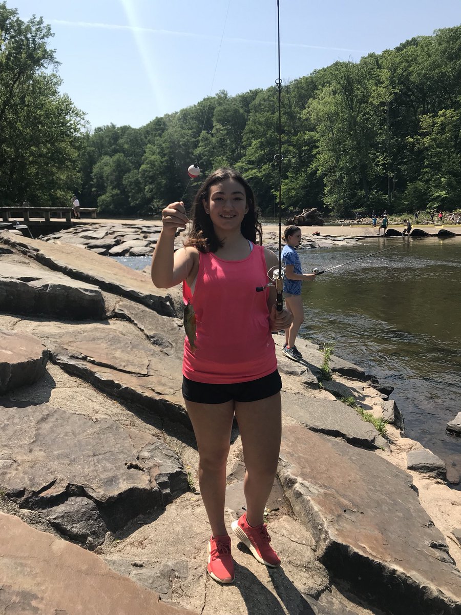 So many great catches today! Mr. Fitz &amp; his tribe were reeling them in! 🎣🎣🎣🎣Tyler Park w <a href="/CRSD_RMS/">CRSD_RMS</a> <a href="/CouncilRockSD/">Council Rock</a> #TeamDiscovery #Fishing #Neshaminy <a href="/fitzjack1/">Jack Fitzpatrick</a>