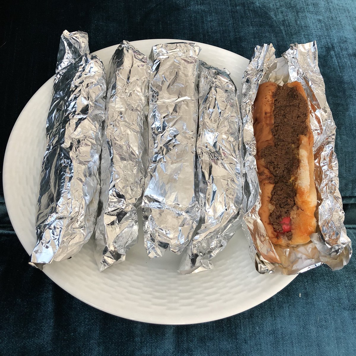 TerrellSandefur's tweet photo. OMG! #NuWayWeiners for dinner. Thank you Kim for bringing these wieners home for me. 🌭 https://t.co/YBV2GnZsrw