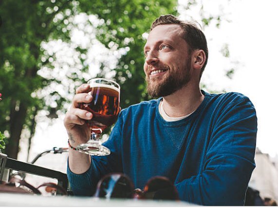 6ixIsTheBalm's tweet photo. #Beard &amp; #Beer on a #Friday!   Shop https://t.co/RPbT1iWIaK #thegoodlife #friyay #beardcare #beard #noworries #beardbalm #beardoil #beardie #bearded #grownmanstyle #redbeard #manstyle #patio #beardalicious #barber #weekendishere https://t.co/PYZuSFOhha