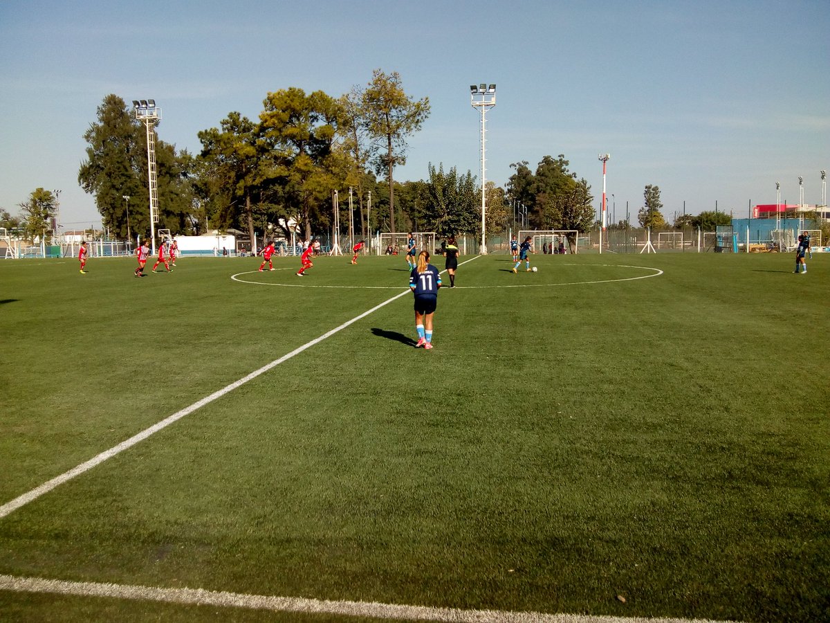 PUCAT15's tweet photo. #FutbolFemenino: [Atlético Blanco] Clásico | ¡Comenzó el segundo tiempo!

#AtleticoBlanco 1 (Lescano B.)
@CASMOficial "B" 0

#VamosAtletico💪💪💪⚽⚽⚽ https://t.co/vz1GEAYMRD