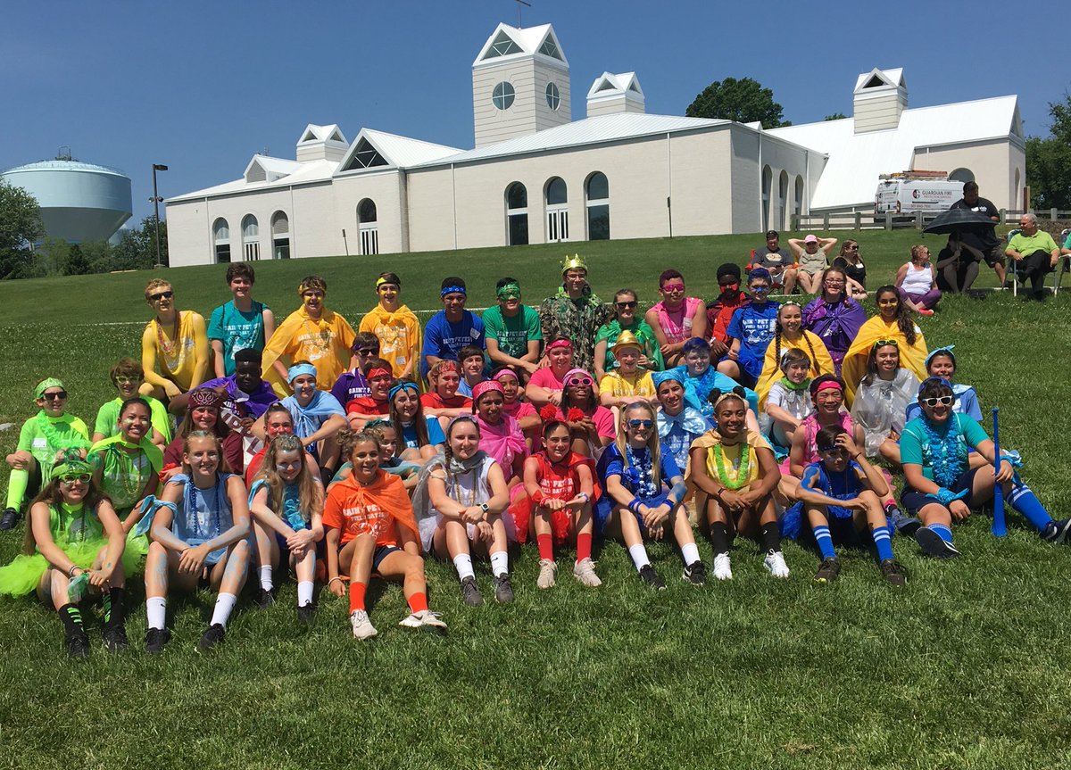 teachtechfun's tweet photo. Field Day! @StPetersOlney https://t.co/NJvPuYAn9s