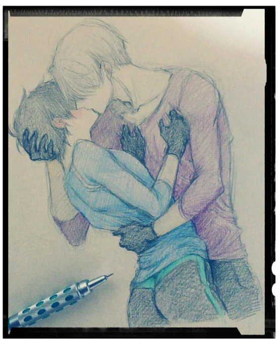 @nimo_0517 nimoさん突然すみません🙇先日お話した、性癖を詰め込んだヴィク勇のキス絵です😊💦 逃れようと上半身を反らせば反らすほど下半身が密着してしまうとゆう事実に描きながら気付き‥改めてホールド+下半身押し付けは最高のシチュエーションだなと思いました✨✨
宜しければお納め下さい🙇💦 