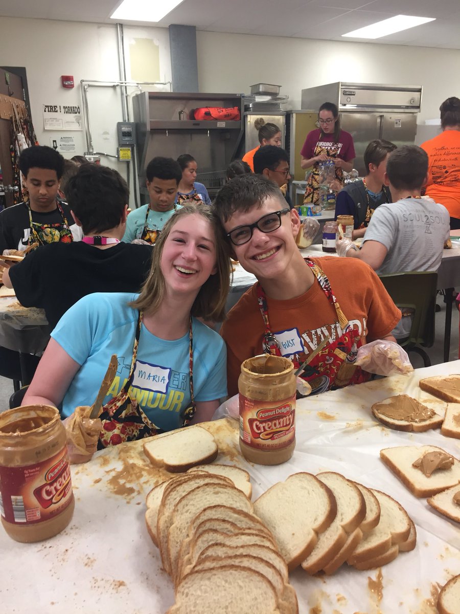 JacalynFriske's tweet photo. #VolunteerNorth https://t.co/4R9xlDOrB5