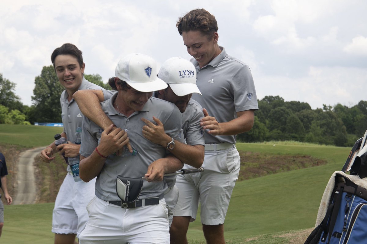 NCAADII's tweet photo. Lynn is your 2018 #D2Golf Champion after taking down UWF 3-2! #MakeItYours 🏆 https://t.co/ttMx8iPuAf