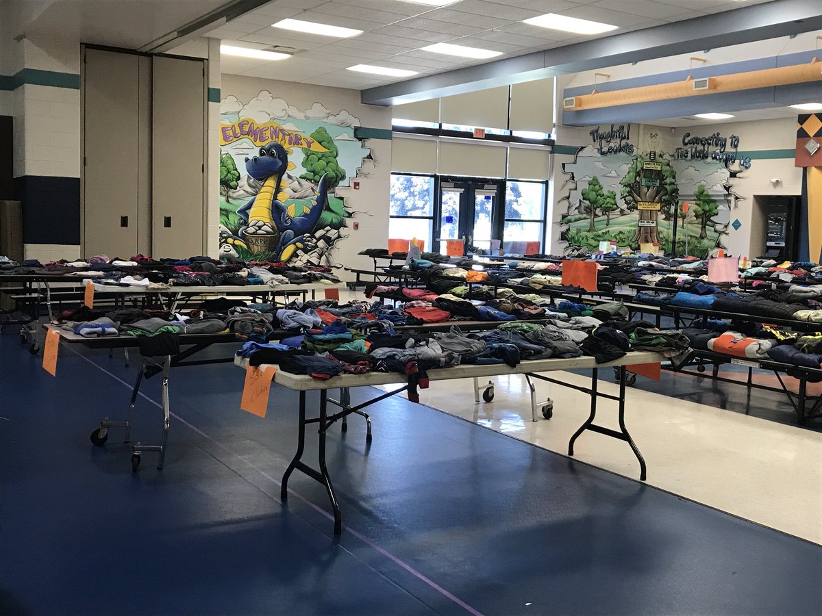 msufullerka's tweet photo. Clarkston Elementary is so thankful to everyone who donated for our RePURPOSING event - we have SO MANY things to give away! Come one, come all - Clarkston Elementary today, Friday 5-25,  from 3:30-6:00 pm - all items are totally free! https://t.co/X7ZCzEov0l