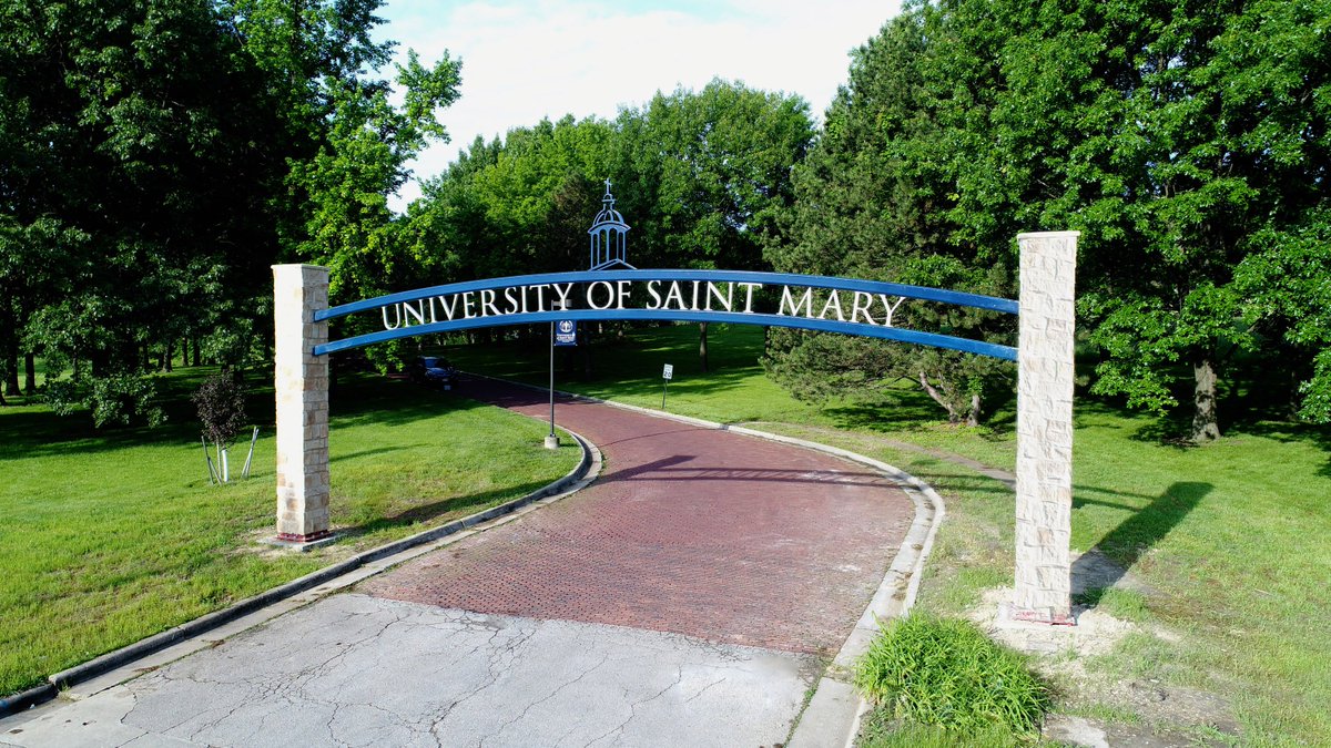The arch is officially completed!