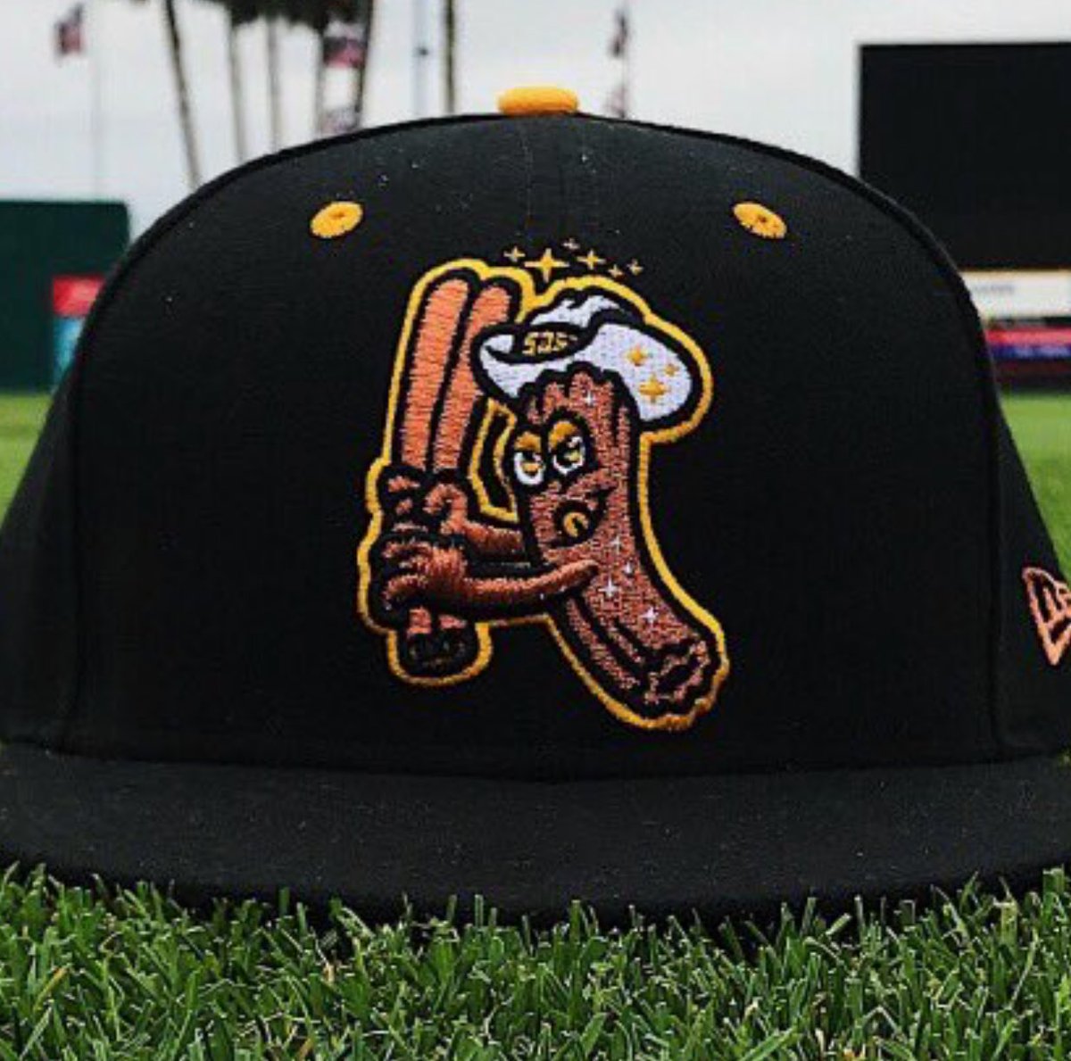 Darren Rovell (@darrenrovell) on Twitter photo New one game only minor league team name & logo change: The <a href="/SJGiants/">San Jose Giants</a> will be the San Jose Churros for June 16th game. New one game only minor league team name & logo change: The <a href="/SJGiants/">San Jose Giants</a> will be the San Jose Churros for June 16th game.