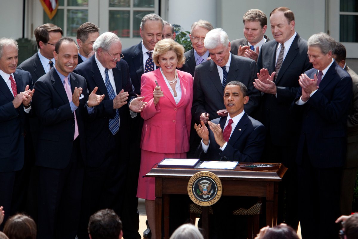 RepMaloney's tweet photo. This week marked 9 years of the #CARDAct, a law I wrote that saves consumers $12B/yr. Also this week, Trump signed the #DoddFrankRollBack. (Which I voted against.) We should be enacting new laws to #protectconsumers, like my Overdraft Protection Act, not getting rid of safeguards https://t.co/Ovhn95578e