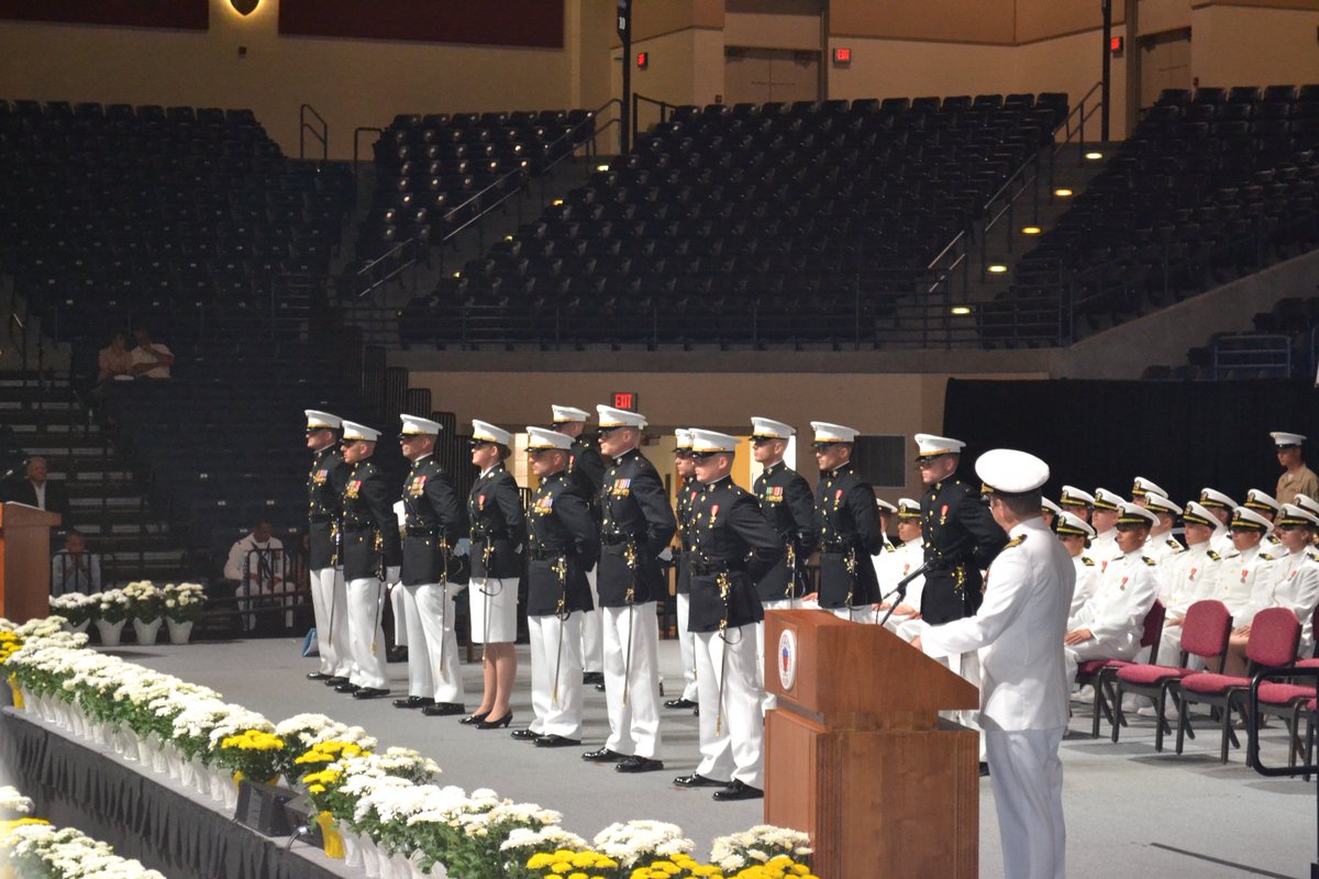usdsoles's tweet photo. Naval Reserve Officers Training Corps (NROTC) Commissioning Ceremony Congratulations to the 34 men and women who were commissioned, 14 as Second Lieutenant in the Marines and 20 Ensign in the Navy!
#USDSOLES #NROTC #USDGrad18 https://t.co/OseWgBd8Hc