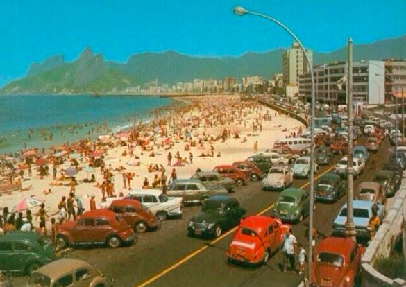 HistoryInPics's tweet photo. Rio de Janeiro, 1960s https://t.co/fMyeYkEiDn