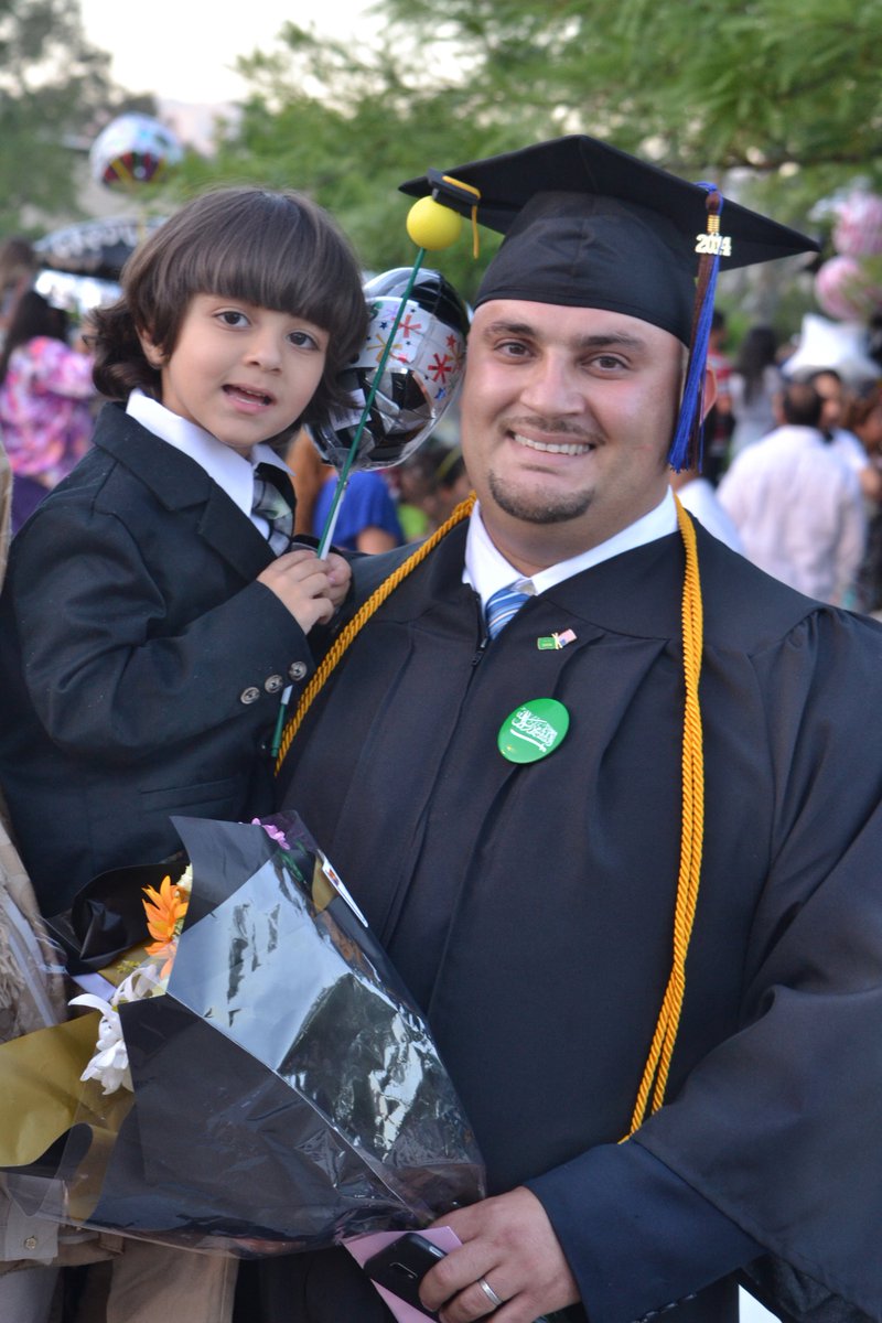 CalCommColleges's tweet image. Here&apos;s to all the dads going to school and creating a better future for themselves and their families. Happy #FathersDay #CACareerEducation CACareerEducation.com