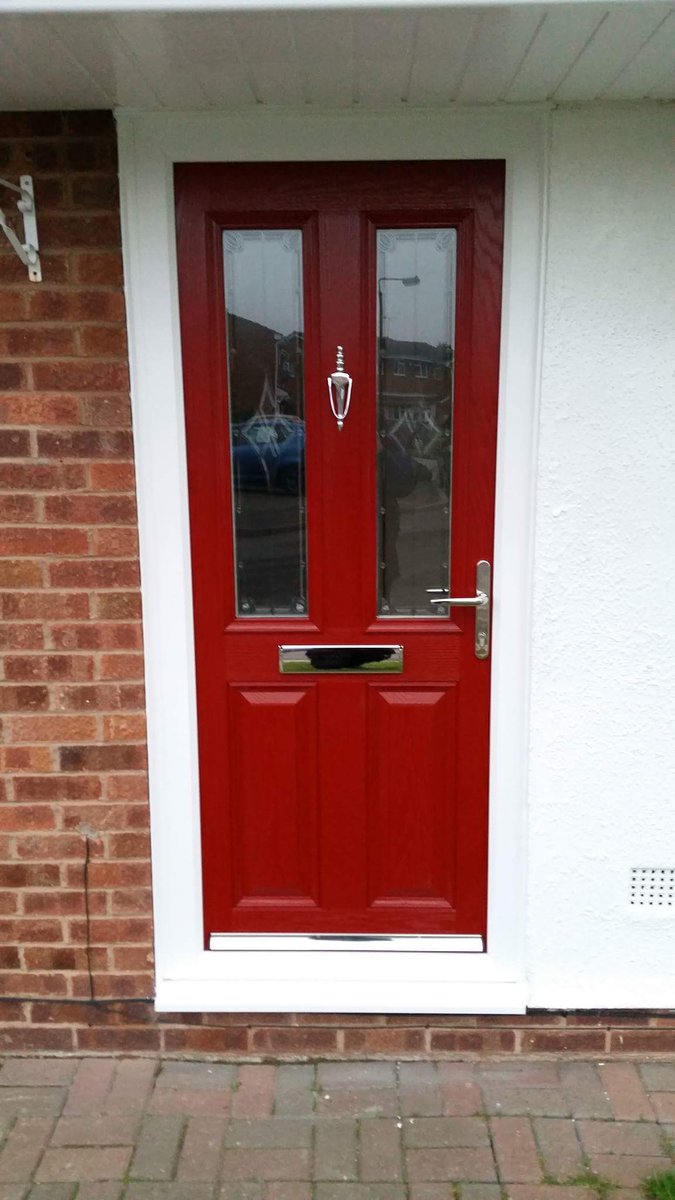 VistaPanelsltd's tweet photo. Who's getting ready for #ChampionsLeagueFinal #LiverpoolFC tomorrow #kiev @LFC @lpoolcouncil #reddoor pride of #Liverpool https://t.co/Nf7S9CyoM1